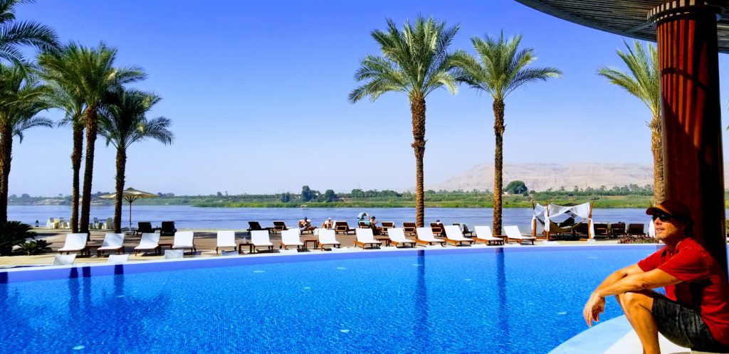Hilton Luxor Larger pool