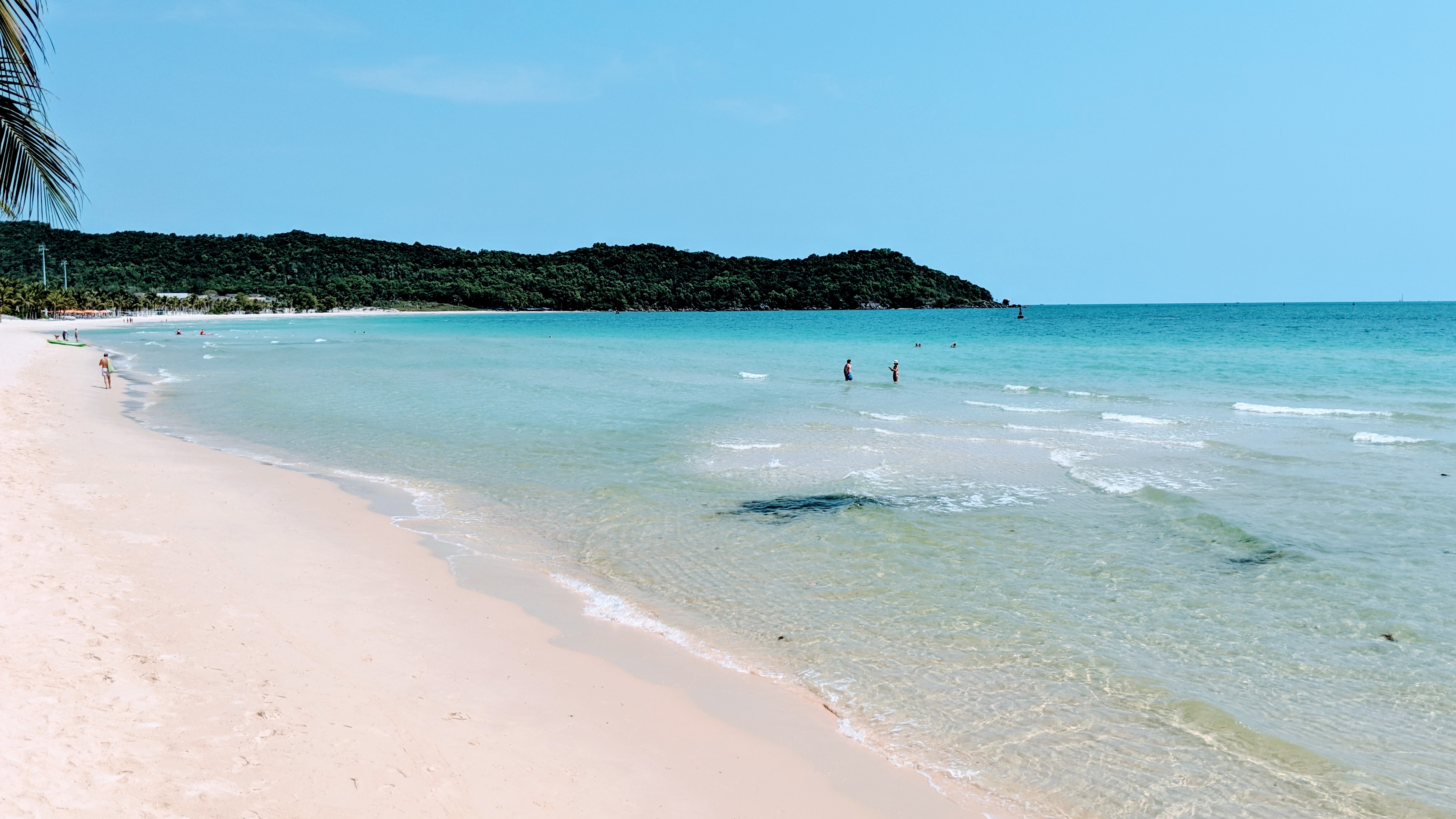 Vietnam's Best Beach and Resort - DANCING PANDAS