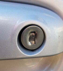 Broken Car Lock - was getting robbed a good thing?