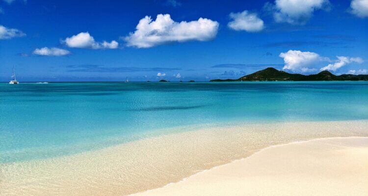 Best Beaches in Antigua Featured image