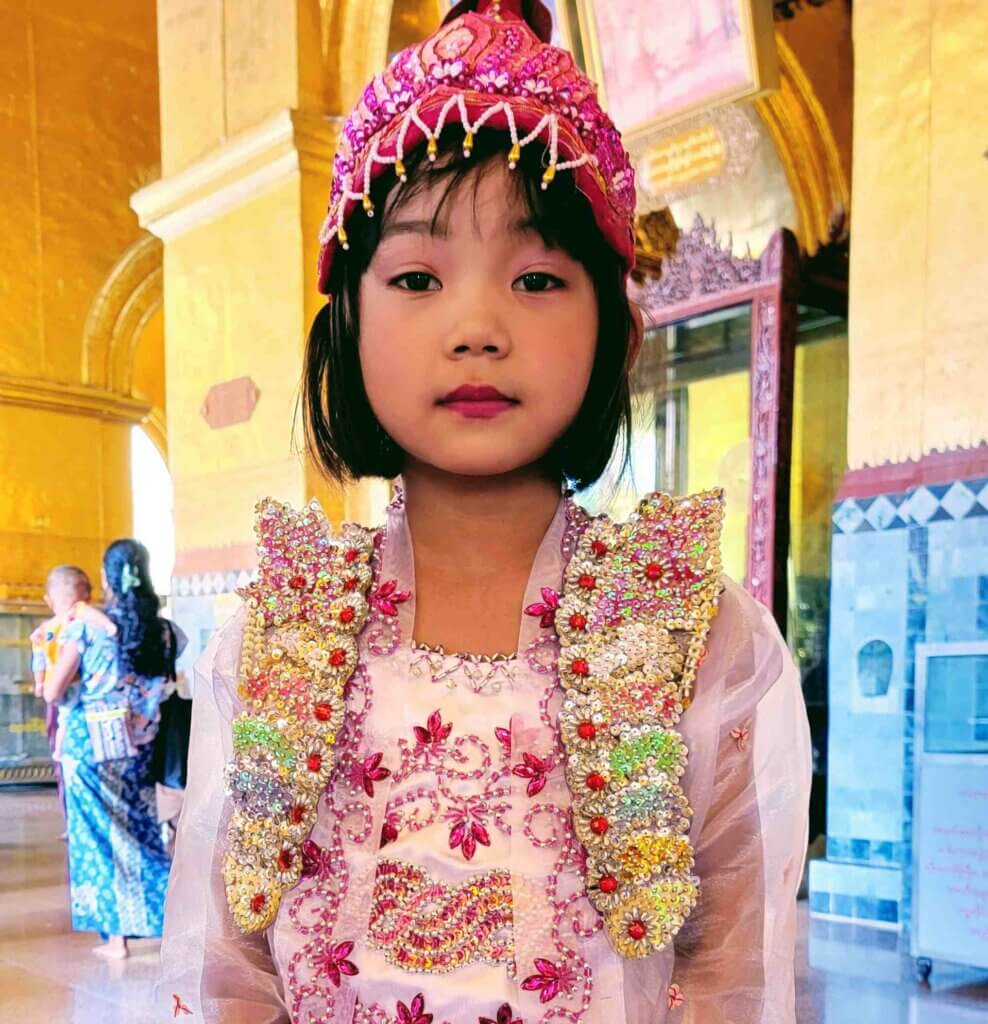 Mahamuni Temple Mandalay Wedding girl