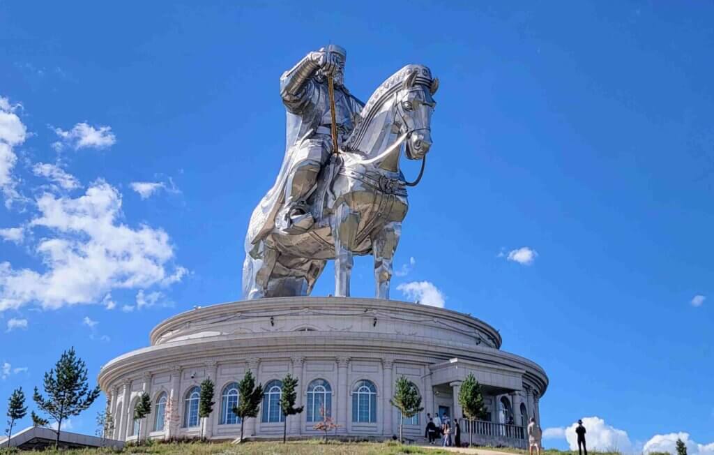 Equestrian statue of Genghis Khan