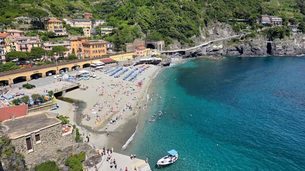 best town to stay in Cinque terre