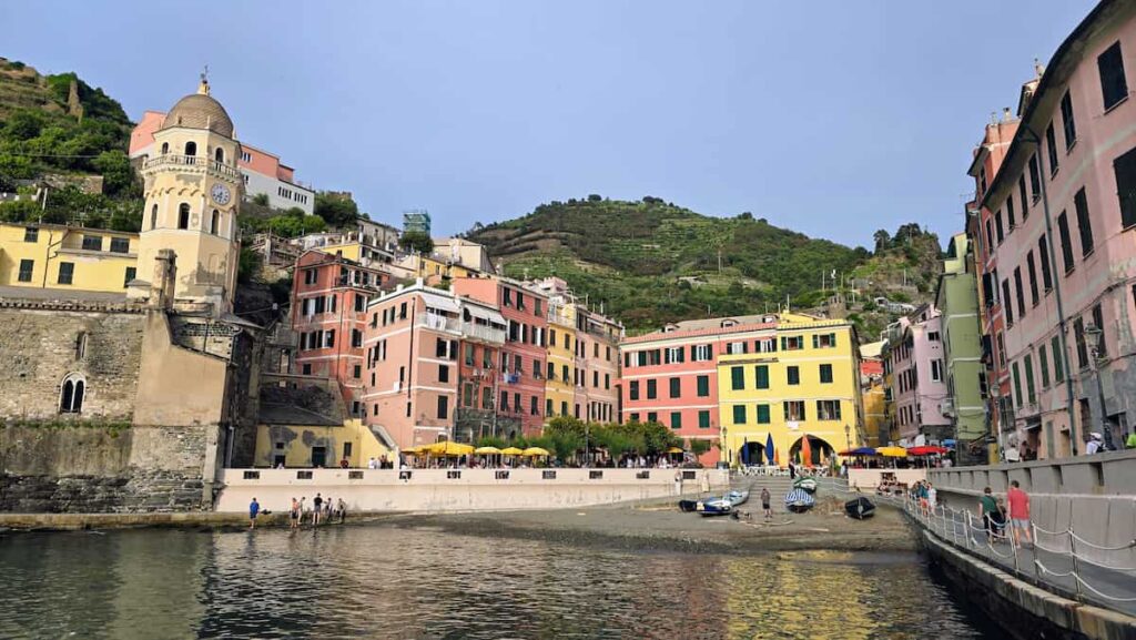 best town to stay in Cinque terre